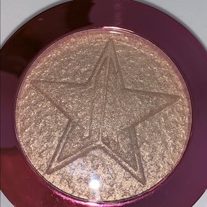 Jeffree Star supreme frost snow globe highlighter